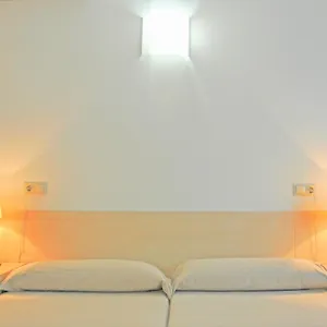 Hostal Residencia Universitaria Sant Jordi, Tarragona
