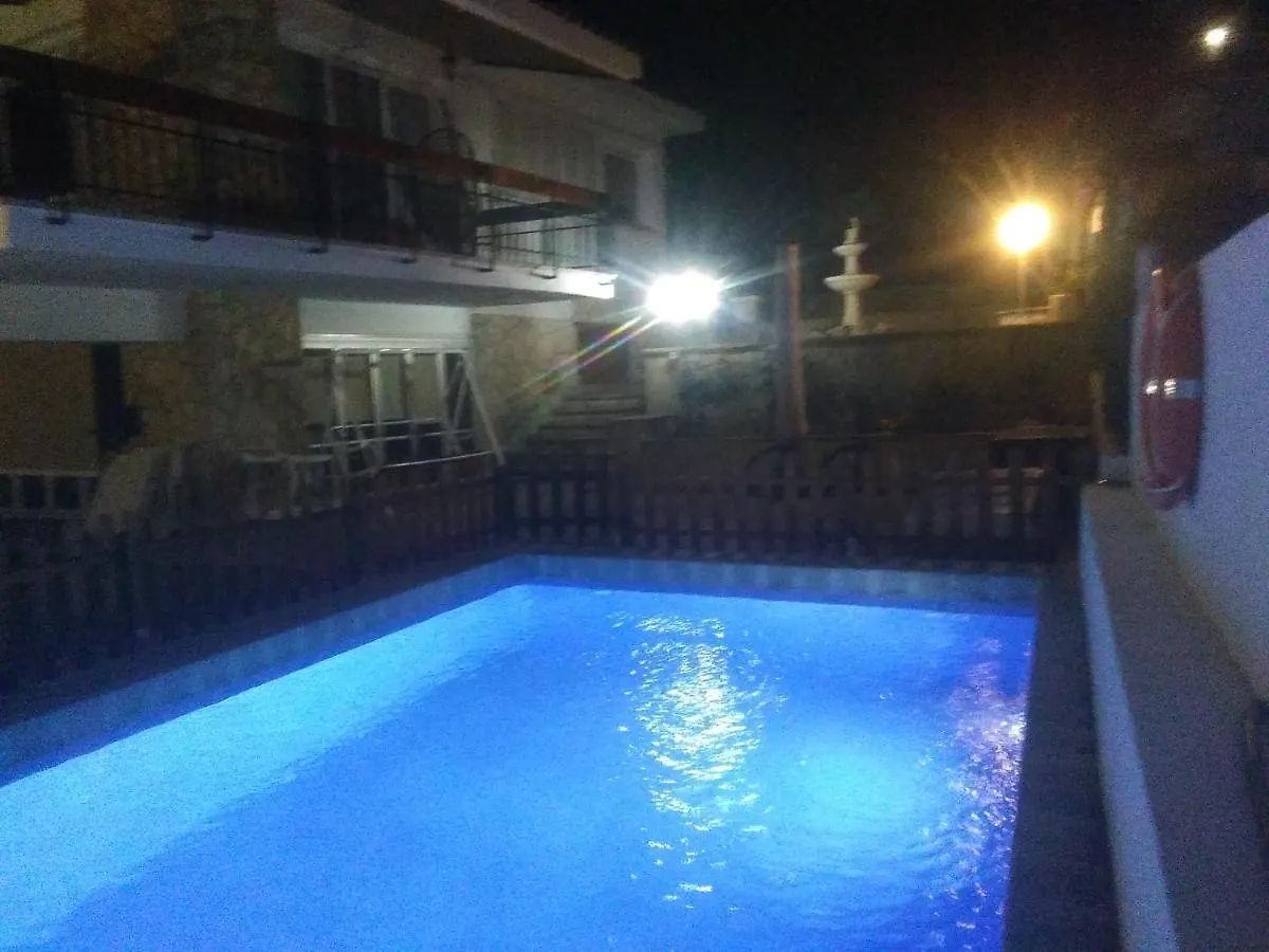 Villa Garden Tarragona Pensión